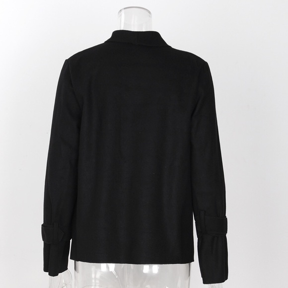 ๐๐Classical Forever Outerwear in Black - Picture 4 of 8